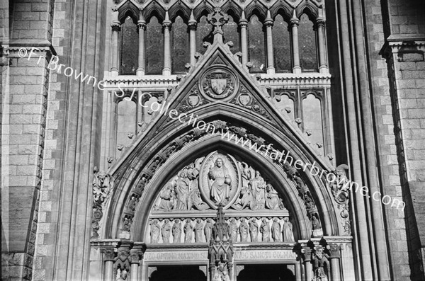 ST COLMAN'S CATHEDRAL DOORWAY